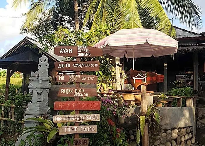 The Point Surfcamp Bali 3*