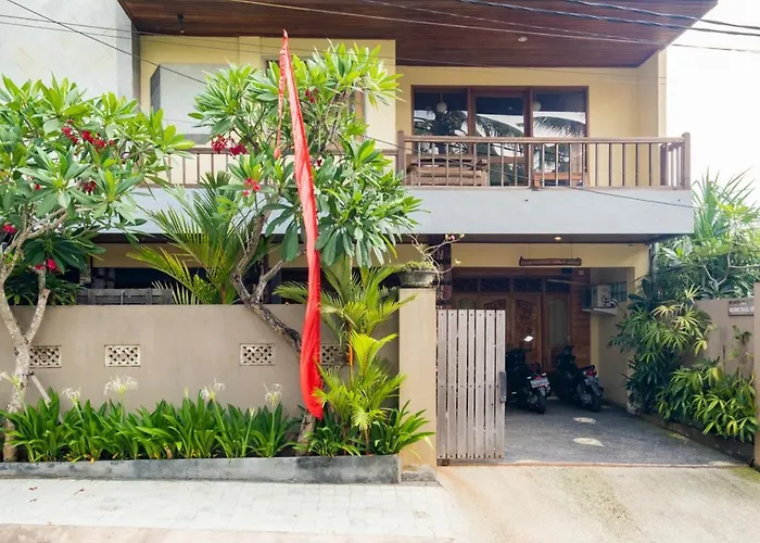ホテル The Point Surfcamp Bali