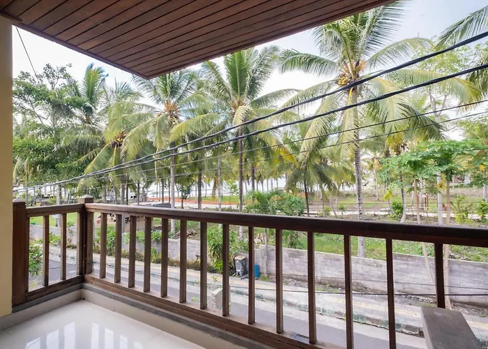 The Point Surfcamp Bali 3*