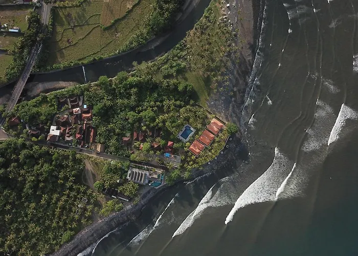 The Point Surfcamp Bali ホテル プルカン